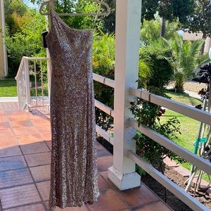 One shoulder Pink Sequin Dress